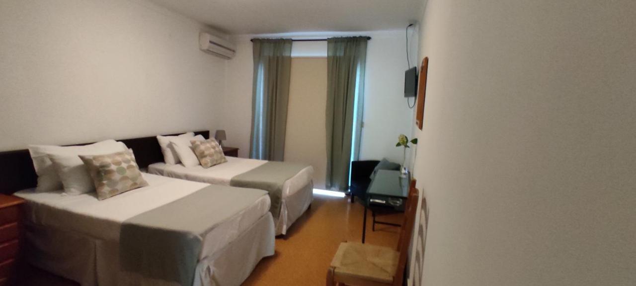Hotel Residencial Do Rita Em Rio Caldo Geres Exterior foto